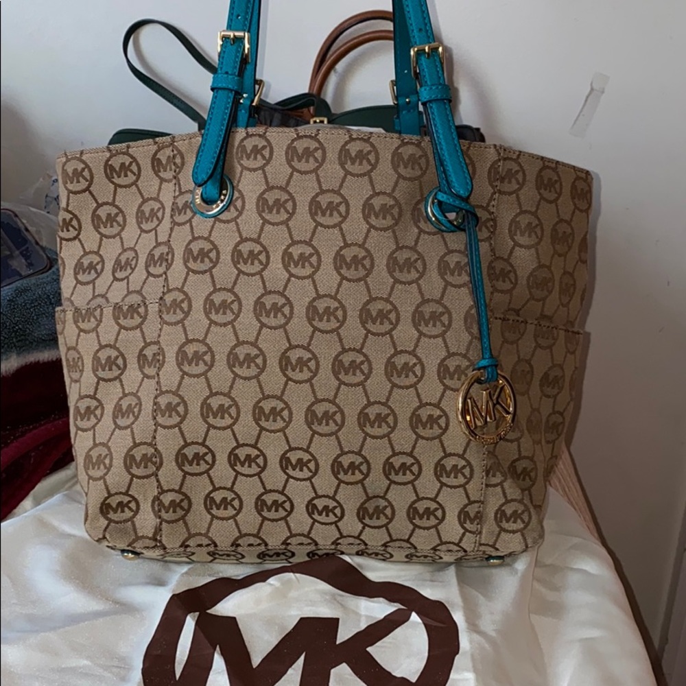 MK BAG